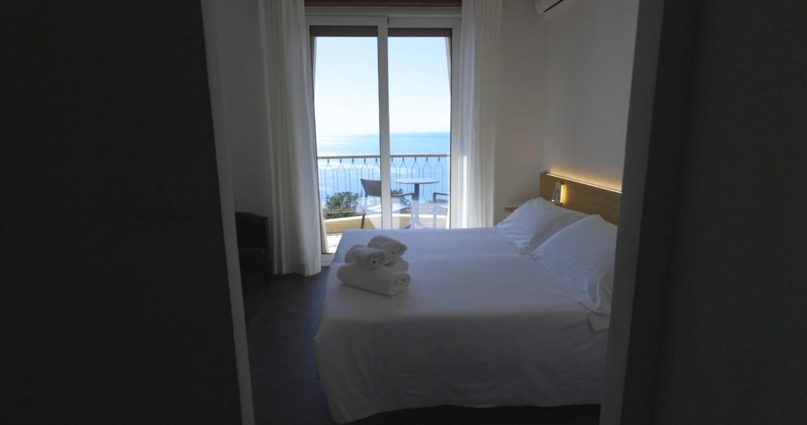 Hotel Due Gemelli ริโอมัจโจเร ภายนอก รูปภาพ