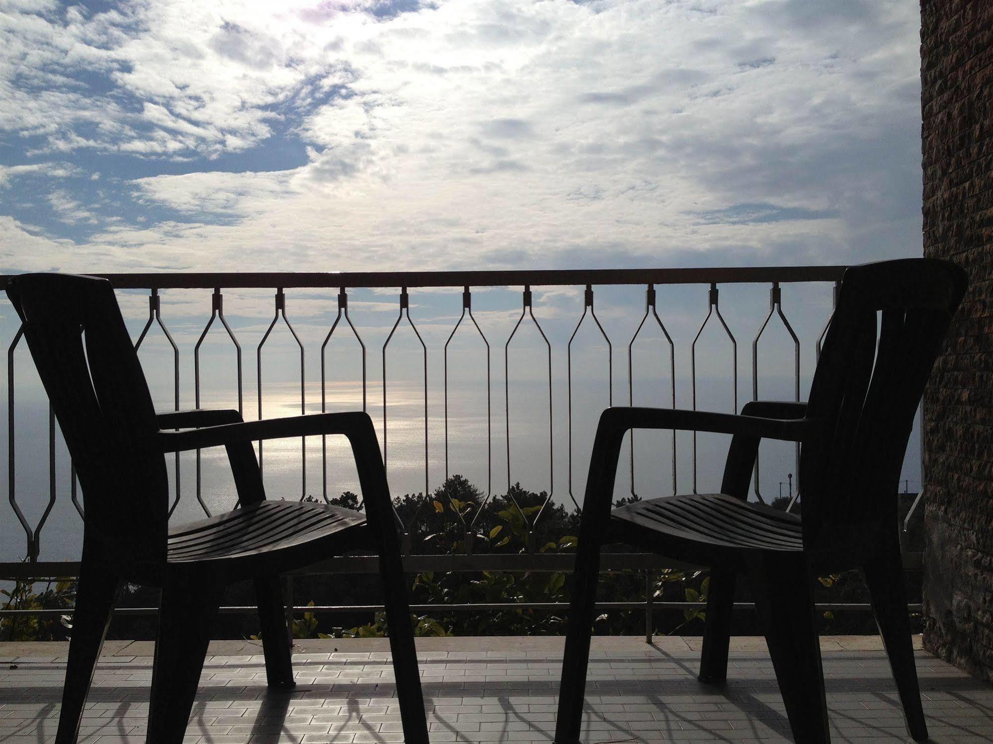 Hotel Due Gemelli ริโอมัจโจเร ภายนอก รูปภาพ